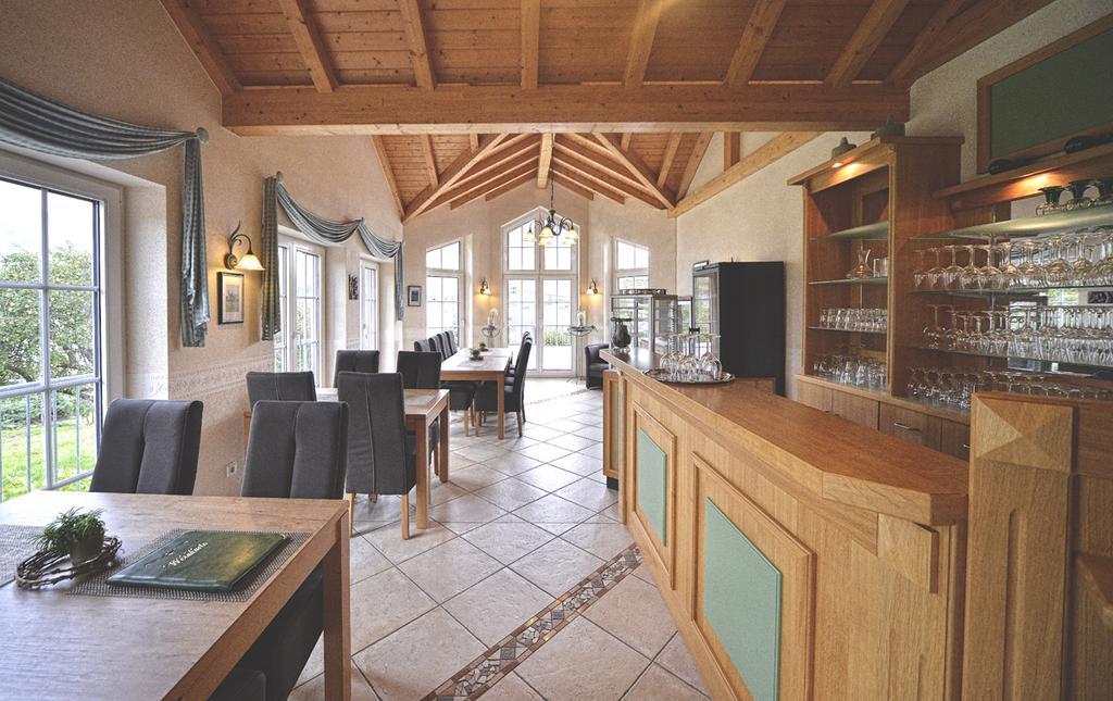 Wein & Gaestehaus Rosenlay Lieser Exteriör bild